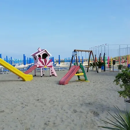Eliopoli, Toscana, Calambrone, Italy カランブローネ
